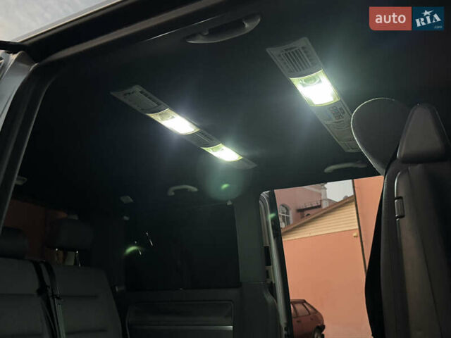 Сірий Фольксваген Мультиван, об'ємом двигуна 2.5 л та пробігом 290 тис. км за 8950 $, фото 31 на Automoto.ua