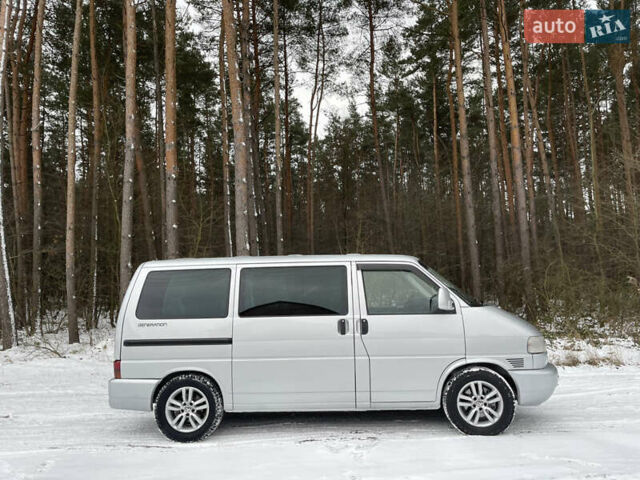 Сірий Фольксваген Мультиван, об'ємом двигуна 2.5 л та пробігом 420 тис. км за 9850 $, фото 45 на Automoto.ua