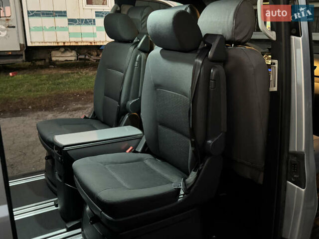 Сірий Фольксваген Мультиван, об'ємом двигуна 2.5 л та пробігом 290 тис. км за 8950 $, фото 29 на Automoto.ua