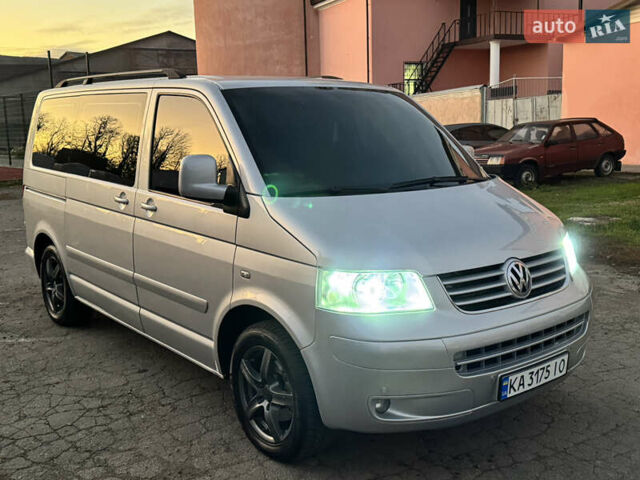Сірий Фольксваген Мультиван, об'ємом двигуна 2.5 л та пробігом 290 тис. км за 8950 $, фото 6 на Automoto.ua