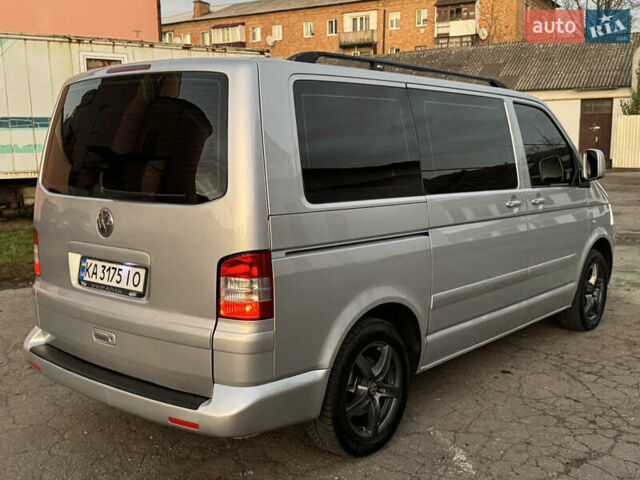 Сірий Фольксваген Мультиван, об'ємом двигуна 2.5 л та пробігом 290 тис. км за 8950 $, фото 4 на Automoto.ua