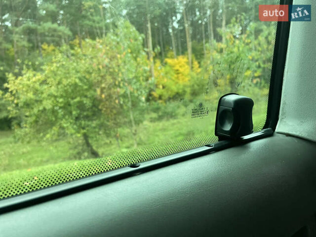 Фольксваген Мультиван 2003 в Радивилове на Automoto.ua Серый Фольксваген Мультиван, объемом двигателя 2.5 л и пробегом 420 тыс. км за 10800 $, фото 79 на Automoto.ua