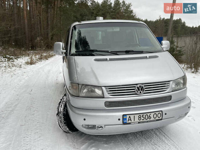 Сірий Фольксваген Мультиван, об'ємом двигуна 2.5 л та пробігом 420 тис. км за 9850 $, фото 60 на Automoto.ua