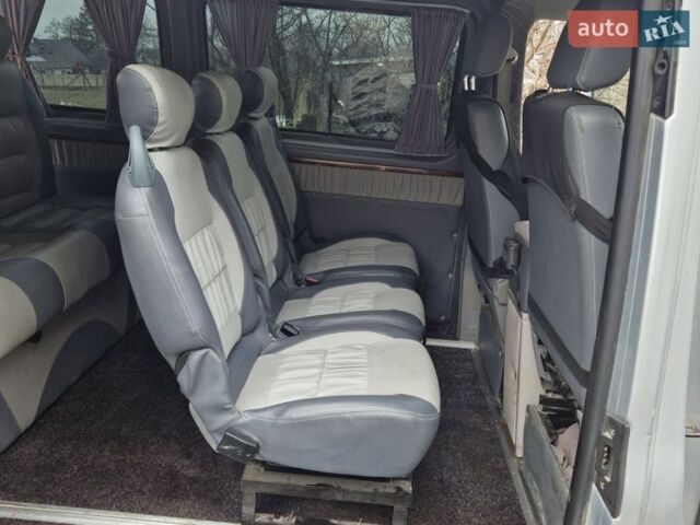 Серый Фольксваген Мультиван, объемом двигателя 2.46 л и пробегом 220 тыс. км за 8700 $, фото 27 на Automoto.ua