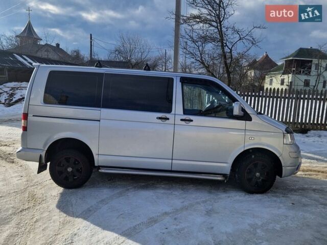 Серый Фольксваген Мультиван, объемом двигателя 2.46 л и пробегом 220 тыс. км за 8700 $, фото 31 на Automoto.ua