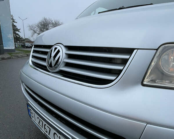 Серый Фольксваген Мультиван, объемом двигателя 1.98 л и пробегом 116 тыс. км за 14000 $, фото 12 на Automoto.ua