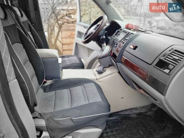 Серый Фольксваген Мультиван, объемом двигателя 2.46 л и пробегом 220 тыс. км за 8700 $, фото 24 на Automoto.ua