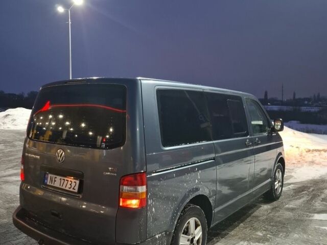 Сірий Фольксваген Мультиван, об'ємом двигуна 2.5 л та пробігом 282 тис. км за 5500 $, фото 3 на Automoto.ua