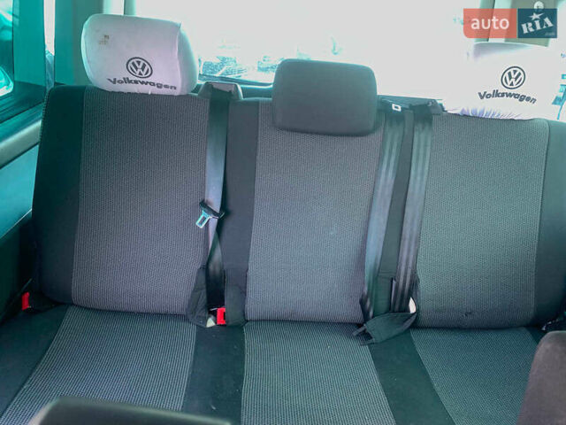 Серый Фольксваген Мультиван, объемом двигателя 2.46 л и пробегом 308 тыс. км за 12890 $, фото 32 на Automoto.ua