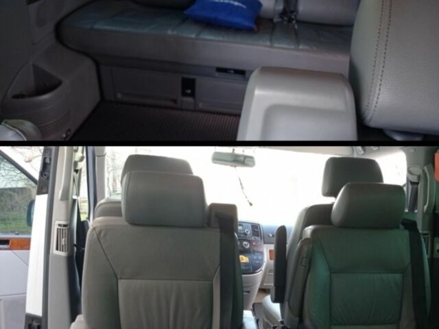 Серый Фольксваген Мультиван, объемом двигателя 2 л и пробегом 400 тыс. км за 10400 $, фото 1 на Automoto.ua