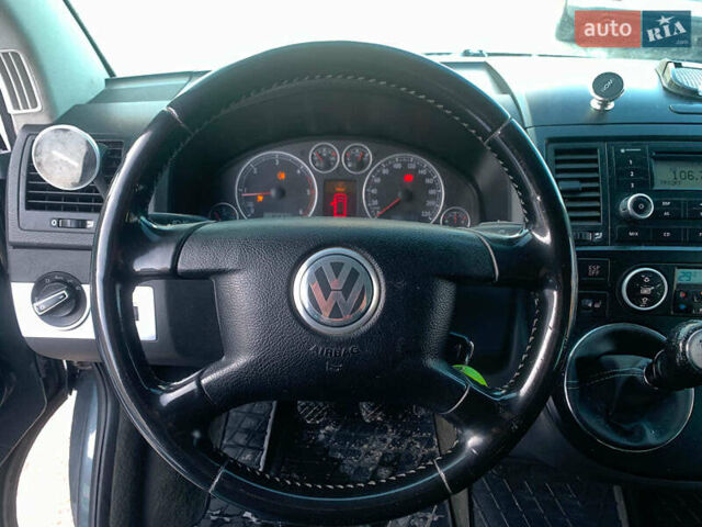 Серый Фольксваген Мультиван, объемом двигателя 2.46 л и пробегом 308 тыс. км за 12890 $, фото 19 на Automoto.ua