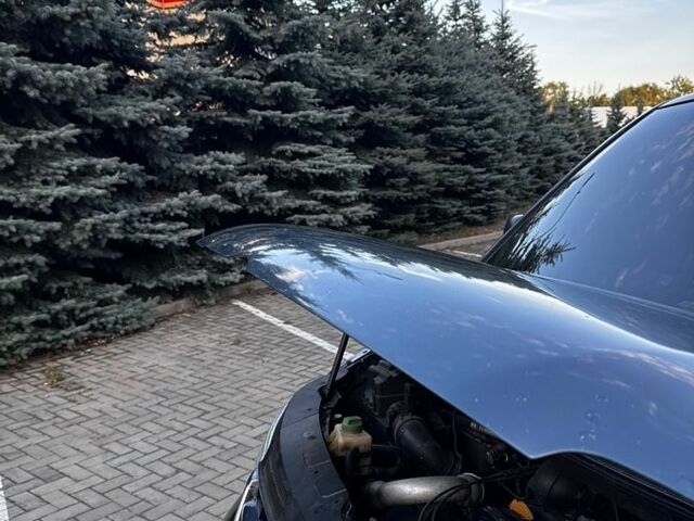 Сірий Фольксваген Мультиван, об'ємом двигуна 2.46 л та пробігом 385 тис. км за 12000 $, фото 20 на Automoto.ua