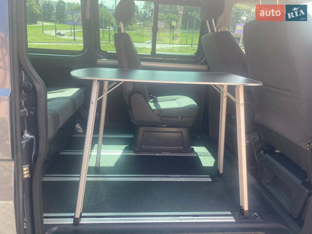 Сірий Фольксваген Мультиван, об'ємом двигуна 2.5 л та пробігом 280 тис. км за 15500 $, фото 29 на Automoto.ua