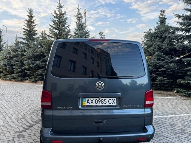 Сірий Фольксваген Мультиван, об'ємом двигуна 2.46 л та пробігом 385 тис. км за 12000 $, фото 9 на Automoto.ua