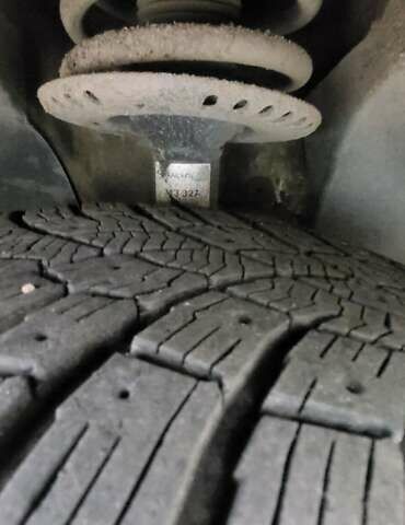 Серый Фольксваген Мультиван, объемом двигателя 2.5 л и пробегом 290 тыс. км за 6000 $, фото 16 на Automoto.ua