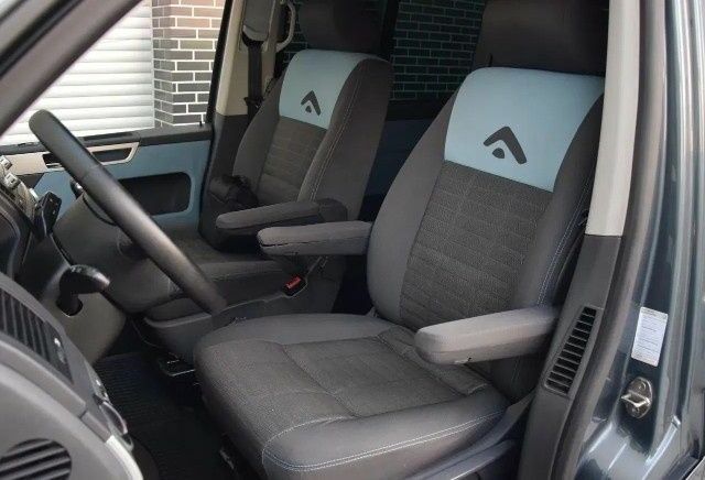 Сірий Фольксваген Мультиван, об'ємом двигуна 2.5 л та пробігом 230 тис. км за 7900 $, фото 12 на Automoto.ua