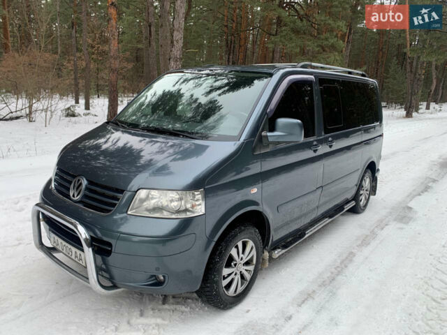 Сірий Фольксваген Мультиван, об'ємом двигуна 2.46 л та пробігом 278 тис. км за 15000 $, фото 4 на Automoto.ua