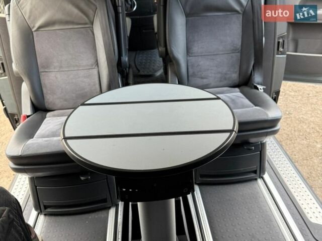 Сірий Фольксваген Мультиван, об'ємом двигуна 2.5 л та пробігом 340 тис. км за 12999 $, фото 16 на Automoto.ua