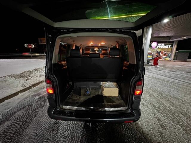 Сірий Фольксваген Мультиван, об'ємом двигуна 2.5 л та пробігом 320 тис. км за 11300 $, фото 14 на Automoto.ua