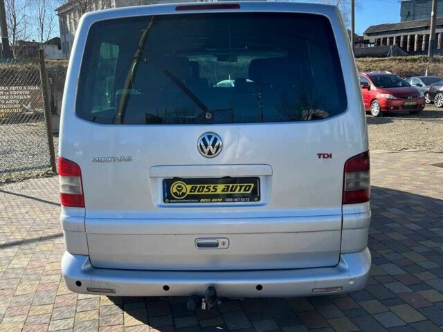 Сірий Фольксваген Мультиван, об'ємом двигуна 2.5 л та пробігом 335 тис. км за 10300 $, фото 5 на Automoto.ua