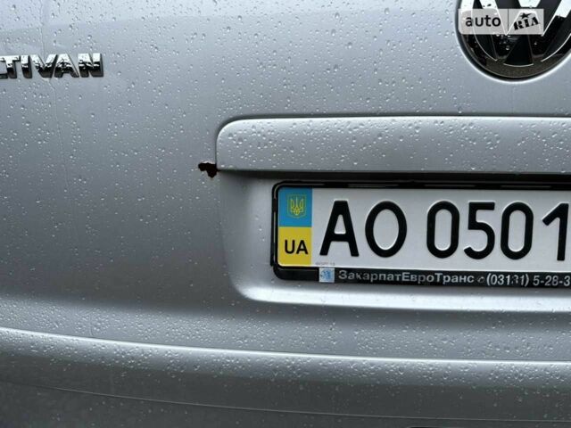Сірий Фольксваген Мультиван, об'ємом двигуна 2.5 л та пробігом 316 тис. км за 14500 $, фото 16 на Automoto.ua