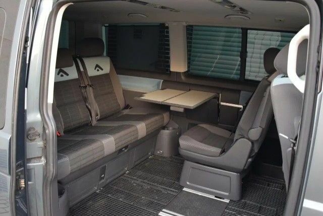 Сірий Фольксваген Мультиван, об'ємом двигуна 2.5 л та пробігом 230 тис. км за 7900 $, фото 15 на Automoto.ua