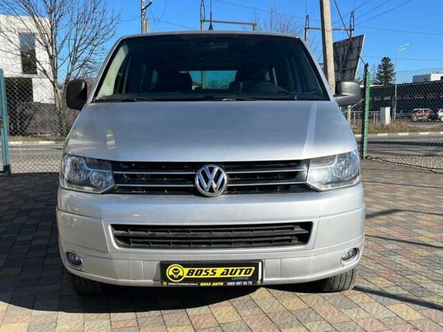Сірий Фольксваген Мультиван, об'ємом двигуна 2.5 л та пробігом 335 тис. км за 10300 $, фото 1 на Automoto.ua