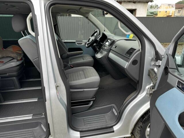 Сірий Фольксваген Мультиван, об'ємом двигуна 2.5 л та пробігом 316 тис. км за 14500 $, фото 6 на Automoto.ua