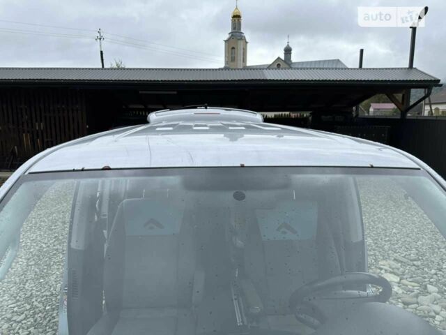 Сірий Фольксваген Мультиван, об'ємом двигуна 2.5 л та пробігом 316 тис. км за 14500 $, фото 15 на Automoto.ua