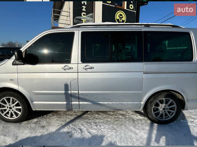 Серый Фольксваген Мультиван, объемом двигателя 2.46 л и пробегом 335 тыс. км за 10300 $, фото 3 на Automoto.ua