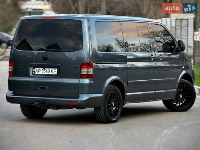 Сірий Фольксваген Мультиван, об'ємом двигуна 2.5 л та пробігом 340 тис. км за 12999 $, фото 8 на Automoto.ua