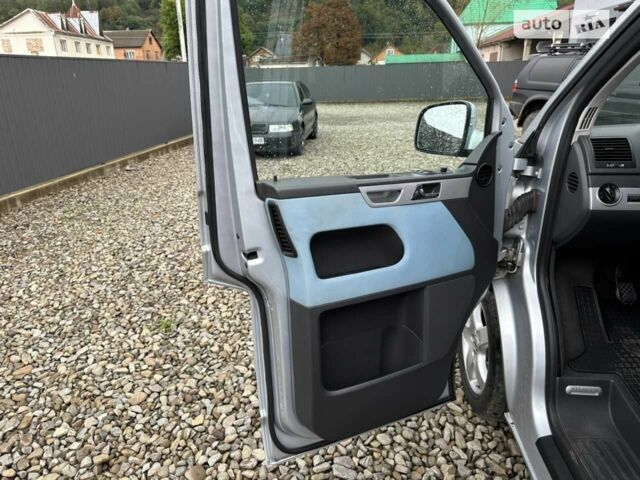 Сірий Фольксваген Мультиван, об'ємом двигуна 2.5 л та пробігом 316 тис. км за 14500 $, фото 11 на Automoto.ua