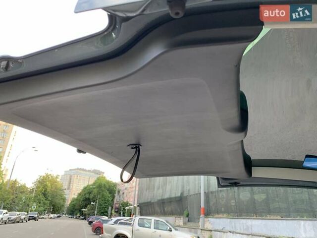 Сірий Фольксваген Мультиван, об'ємом двигуна 2.5 л та пробігом 192 тис. км за 17200 $, фото 38 на Automoto.ua