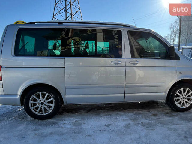 Серый Фольксваген Мультиван, объемом двигателя 2.46 л и пробегом 335 тыс. км за 10300 $, фото 7 на Automoto.ua