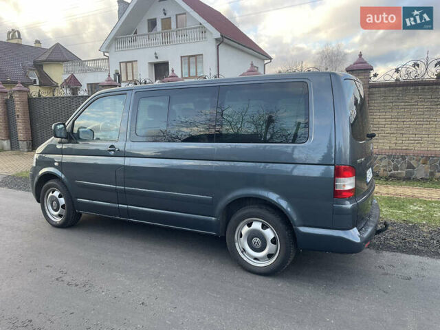Сірий Фольксваген Мультиван, об'ємом двигуна 2.46 л та пробігом 257 тис. км за 12900 $, фото 5 на Automoto.ua