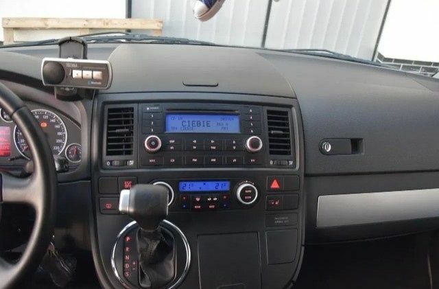 Сірий Фольксваген Мультиван, об'ємом двигуна 2.5 л та пробігом 230 тис. км за 7900 $, фото 5 на Automoto.ua