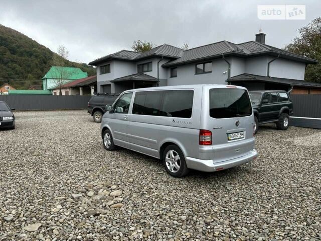Сірий Фольксваген Мультиван, об'ємом двигуна 2.5 л та пробігом 316 тис. км за 14500 $, фото 4 на Automoto.ua