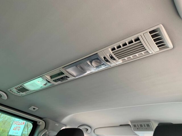 Серый Фольксваген Мультиван, объемом двигателя 2.5 л и пробегом 352 тыс. км за 14455 $, фото 14 на Automoto.ua