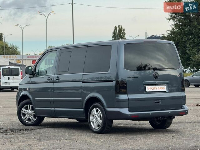 Серый Фольксваген Мультиван, объемом двигателя 2.5 л и пробегом 250 тыс. км за 14499 $, фото 11 на Automoto.ua
