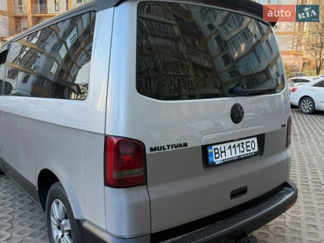 Серый Фольксваген Мультиван, объемом двигателя 1.97 л и пробегом 285 тыс. км за 19000 $, фото 12 на Automoto.ua