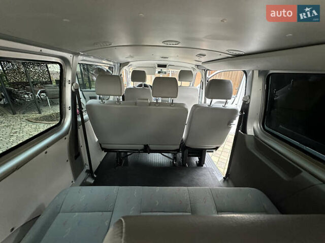 Серый Фольксваген Мультиван, объемом двигателя 1.97 л и пробегом 300 тыс. км за 14400 $, фото 40 на Automoto.ua