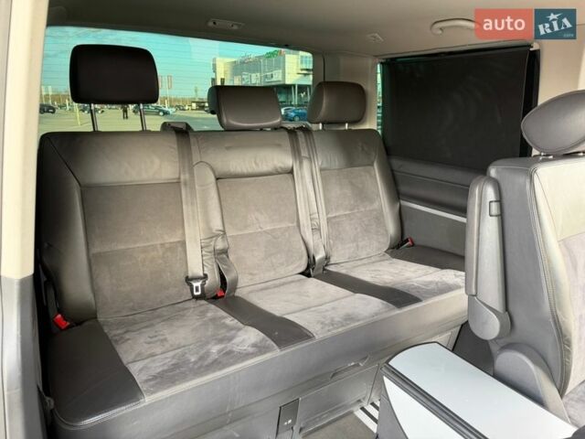 Сірий Фольксваген Мультиван, об'ємом двигуна 1.97 л та пробігом 310 тис. км за 21900 $, фото 46 на Automoto.ua