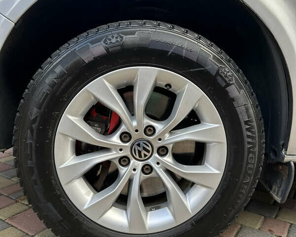 Серый Фольксваген Мультиван, объемом двигателя 1.97 л и пробегом 300 тыс. км за 14400 $, фото 15 на Automoto.ua