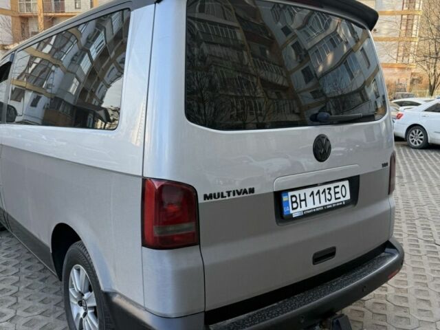 Сірий Фольксваген Мультиван, об'ємом двигуна 2 л та пробігом 285 тис. км за 9000 $, фото 7 на Automoto.ua