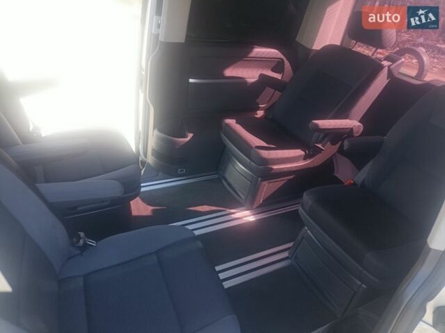 Серый Фольксваген Мультиван, объемом двигателя 1.98 л и пробегом 358 тыс. км за 19900 $, фото 57 на Automoto.ua