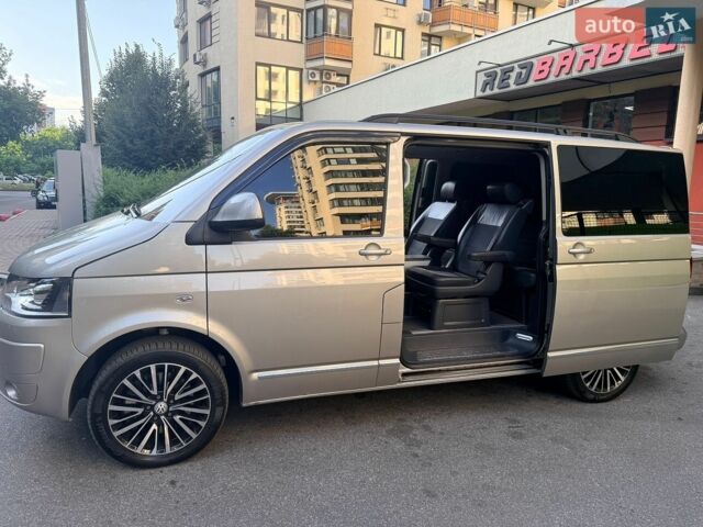 Сірий Фольксваген Мультиван, об'ємом двигуна 1.97 л та пробігом 317 тис. км за 22900 $, фото 11 на Automoto.ua