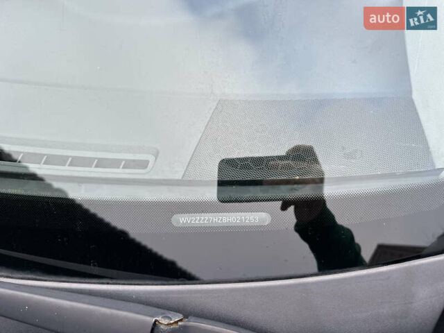 Серый Фольксваген Мультиван, объемом двигателя 1.97 л и пробегом 300 тыс. км за 14400 $, фото 53 на Automoto.ua