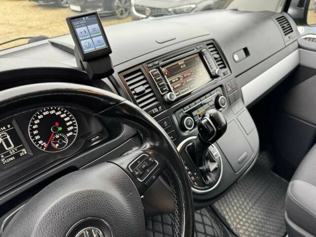 Серый Фольксваген Мультиван, объемом двигателя 2 л и пробегом 212 тыс. км за 7700 $, фото 8 на Automoto.ua