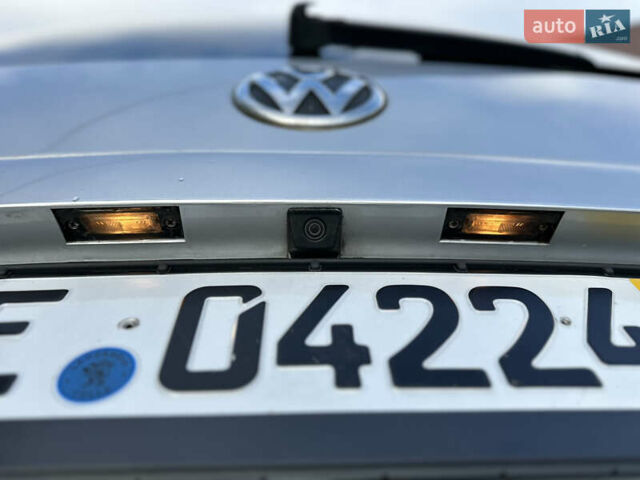 Серый Фольксваген Мультиван, объемом двигателя 1.97 л и пробегом 300 тыс. км за 14400 $, фото 17 на Automoto.ua