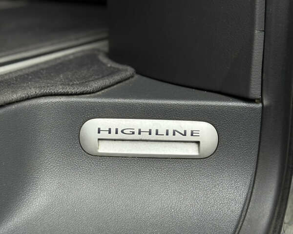 Серый Фольксваген Мультиван, объемом двигателя 1.98 л и пробегом 198 тыс. км за 22000 $, фото 38 на Automoto.ua